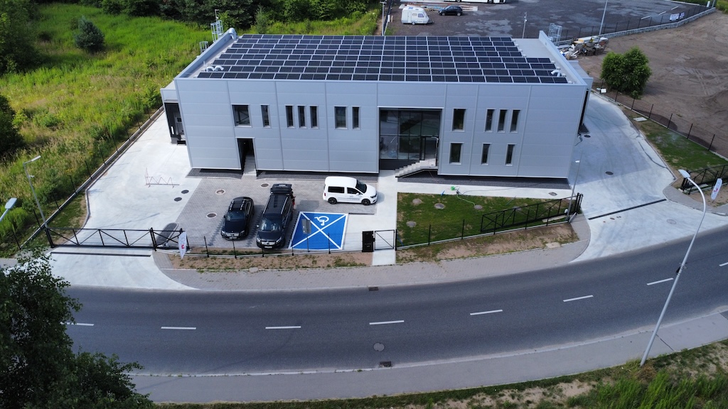 Realizacja: Biurowiec – Biurowiec